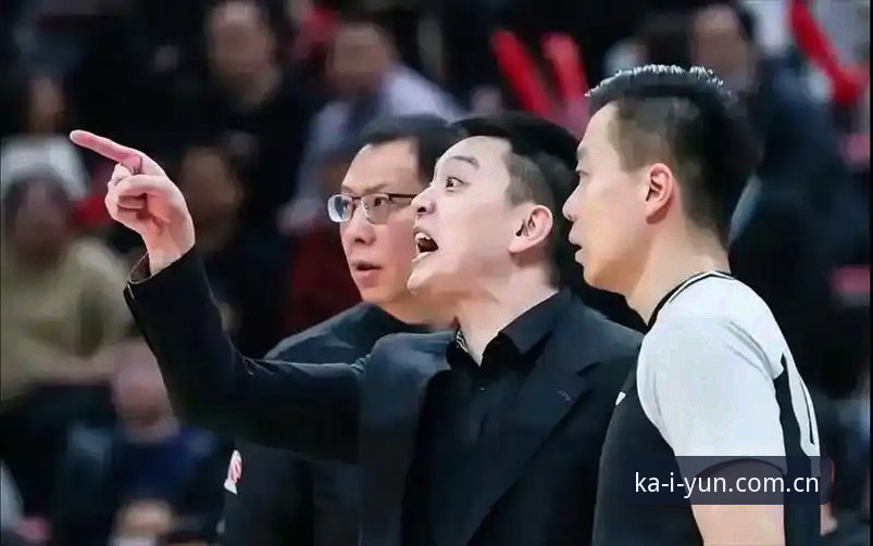 杨鸣谈C罗压力，世界杯前锋群爆发背后的故事